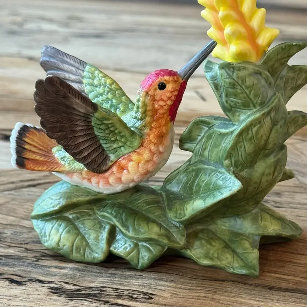 Vintage 1996 Bronson Collectibles Allens Hummingbird with Aphelandra Figurine 4